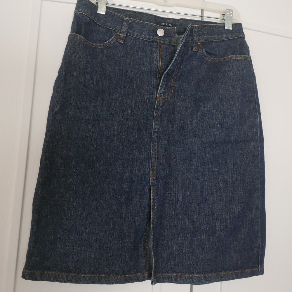 GAP dark denim pencil skirt | Size 6